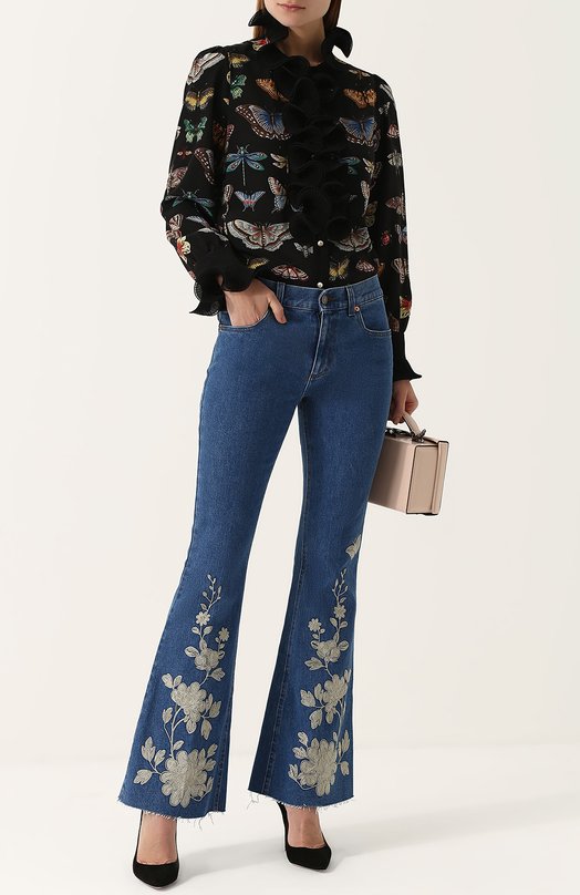 Расклешенные джинсы с потертостями и контрастной отделкой Gucci 