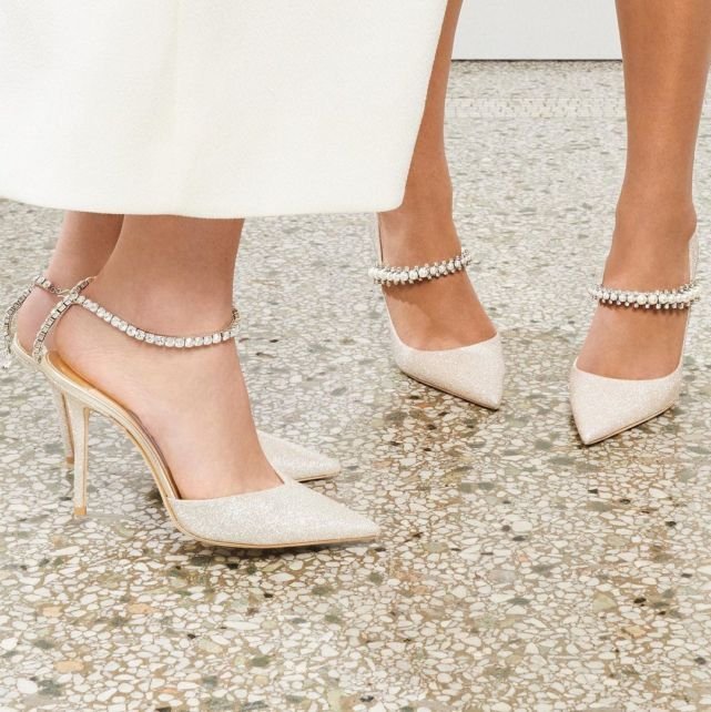 Для свадьбы и не только: самая красивая обувь для невест